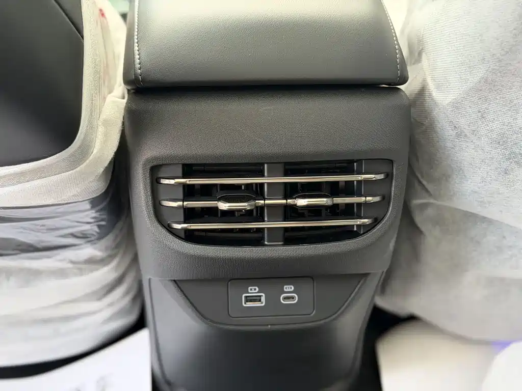 Hongqi Hongqi EH7 — миниатюра 25