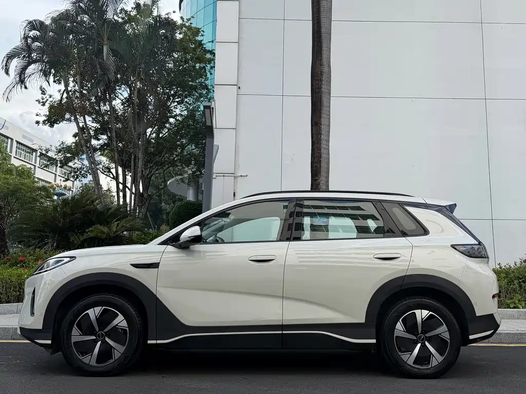 BYD Морской лев 05 EV — миниатюра 3