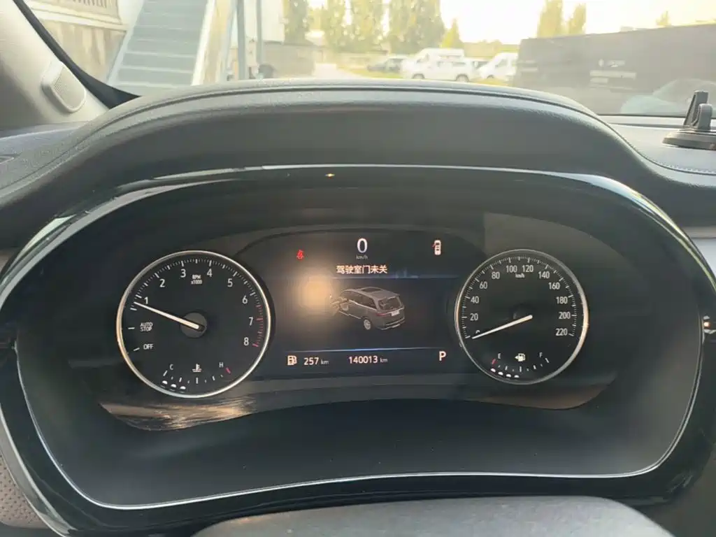 Buick GL8 — миниатюра 12