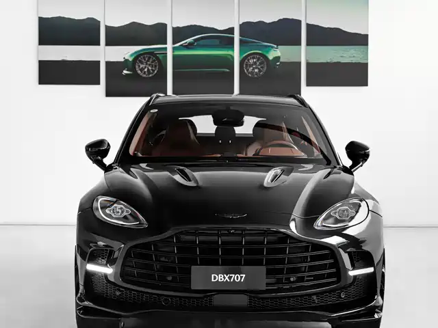 Aston Martin DBX