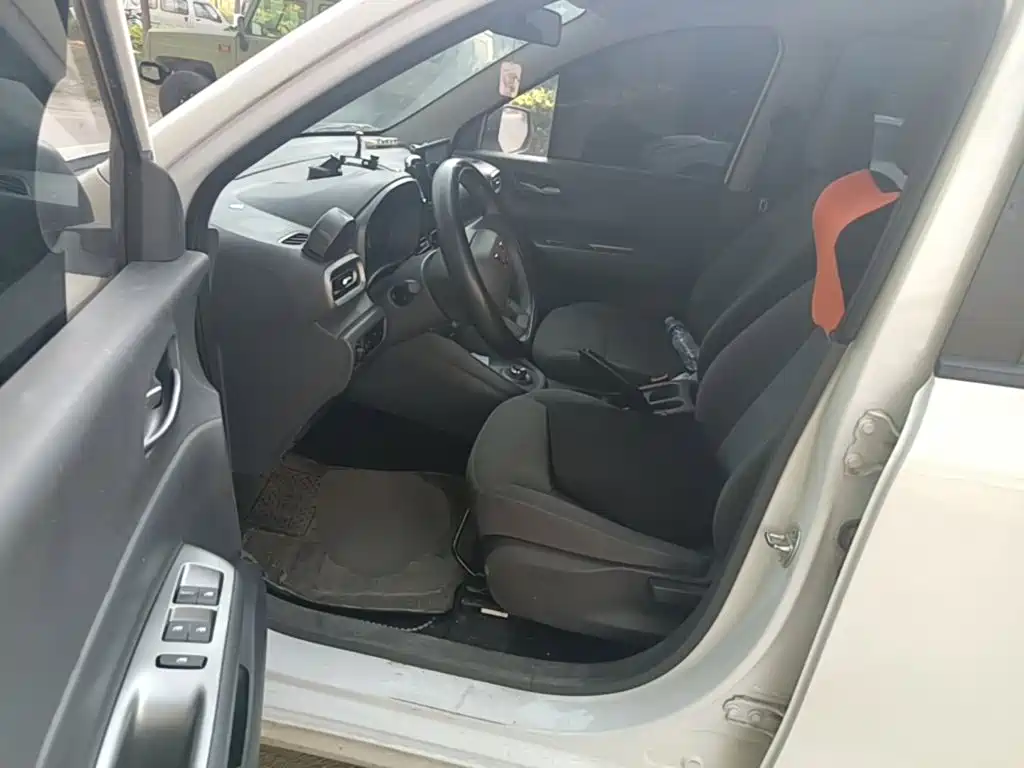 Wuling Hongguang EV — миниатюра 15