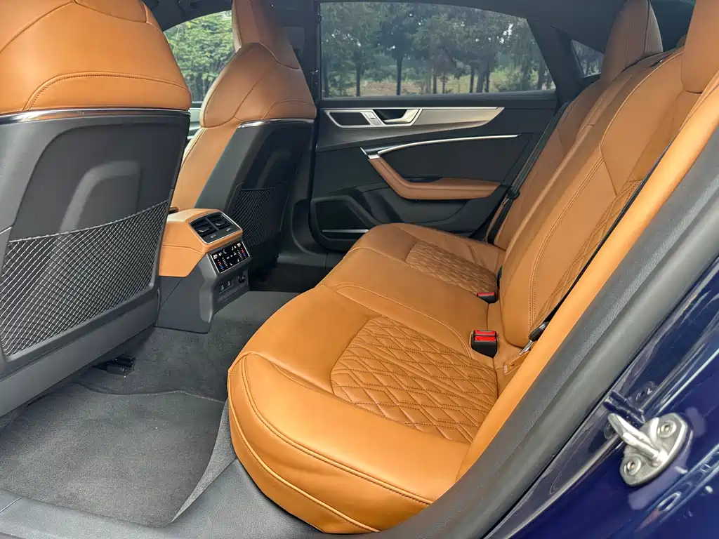 Audi A7L — фотографии объявления, Фото 13