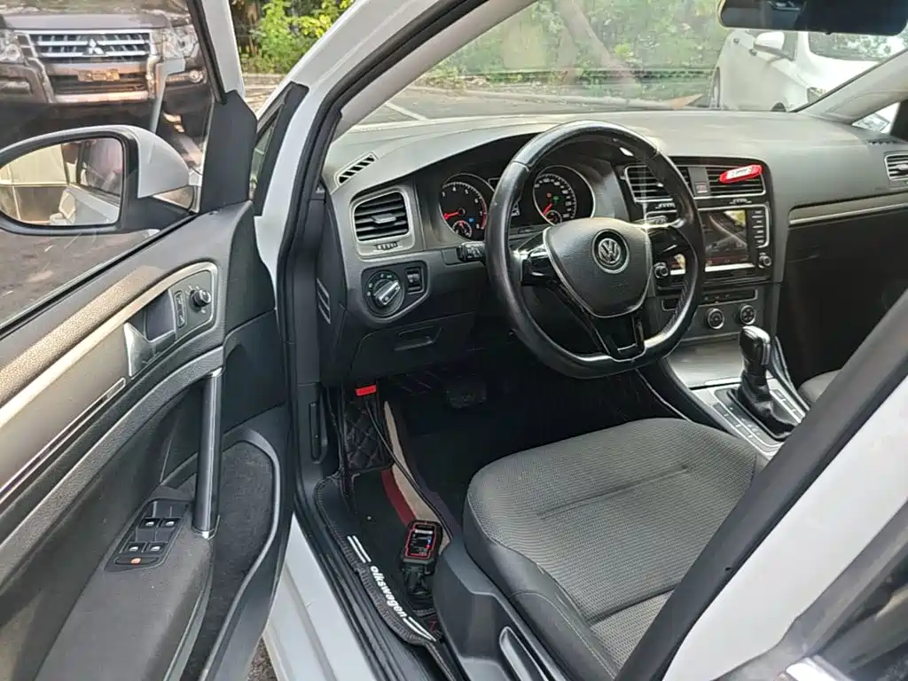 Volkswagen Golf — миниатюра 16