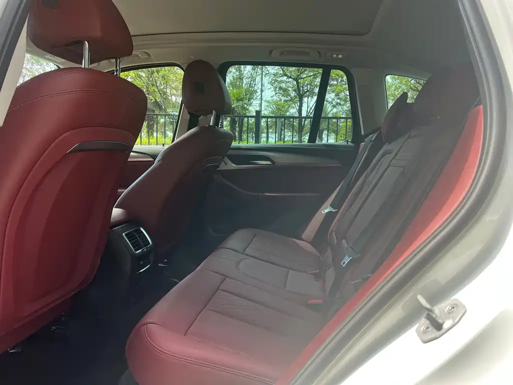 BMW iX3 — миниатюра 10