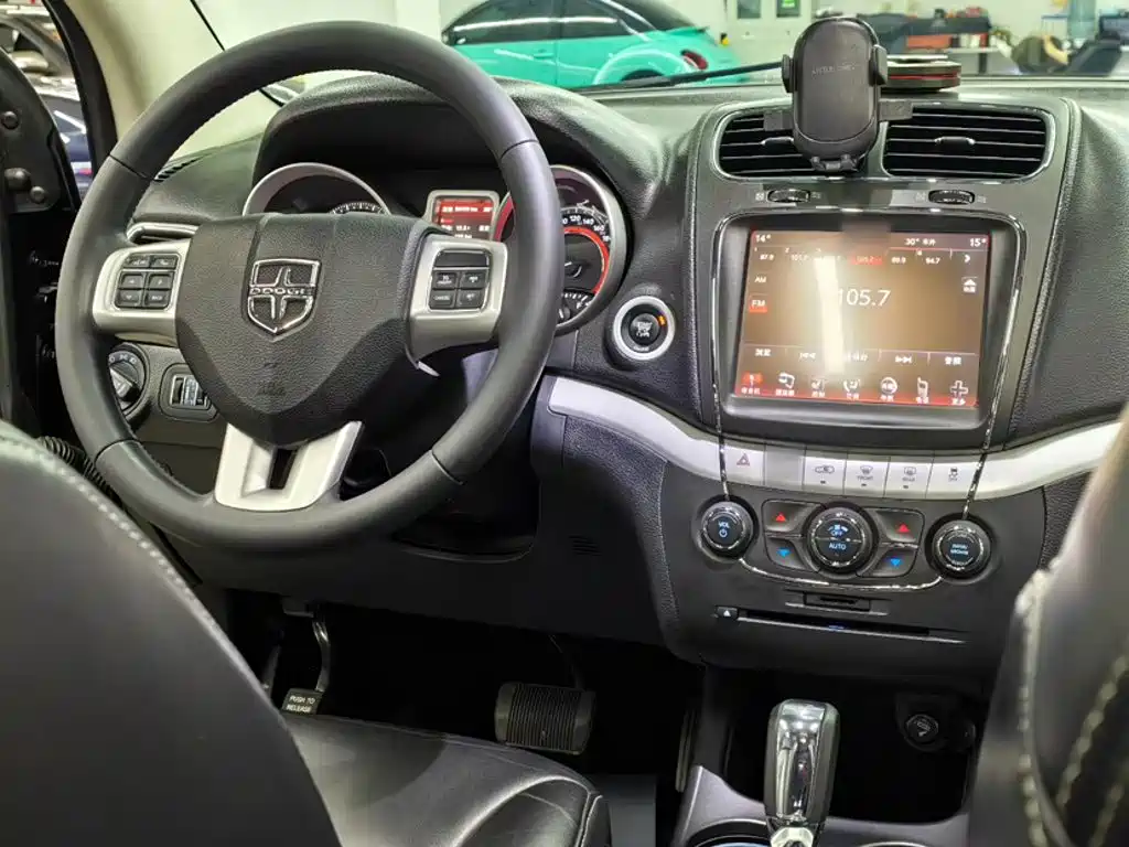 Dodge Journey — миниатюра 12