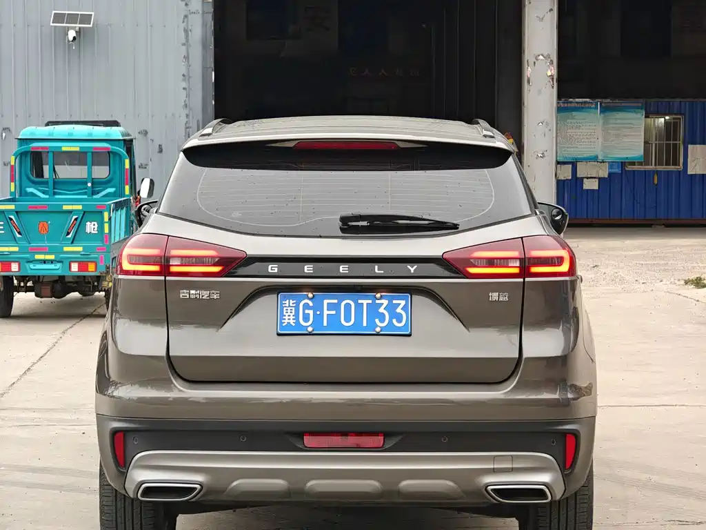 Geely Boyue — миниатюра 8