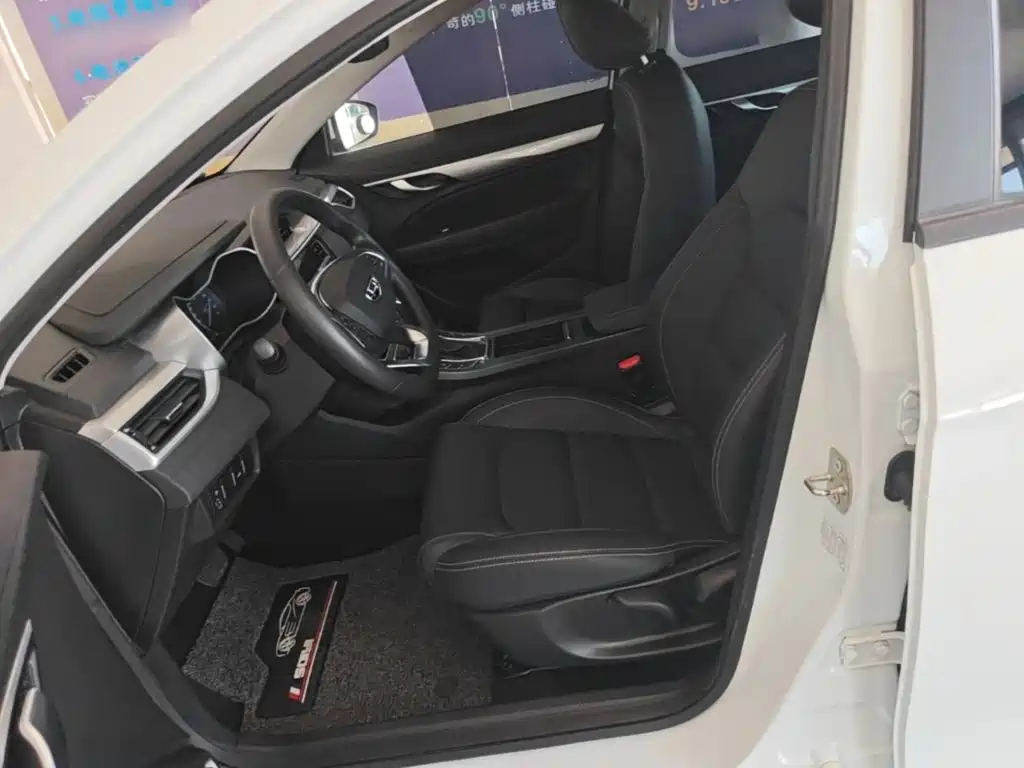 Geely Emgrand — миниатюра 15