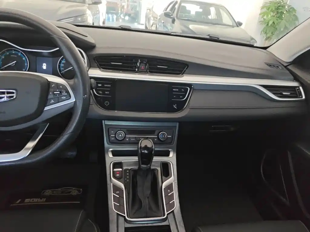 Geely Emgrand — миниатюра 13