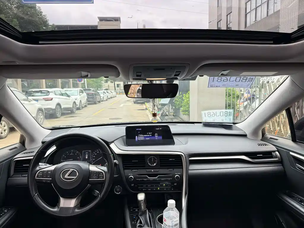 Lexus RX — миниатюра 9