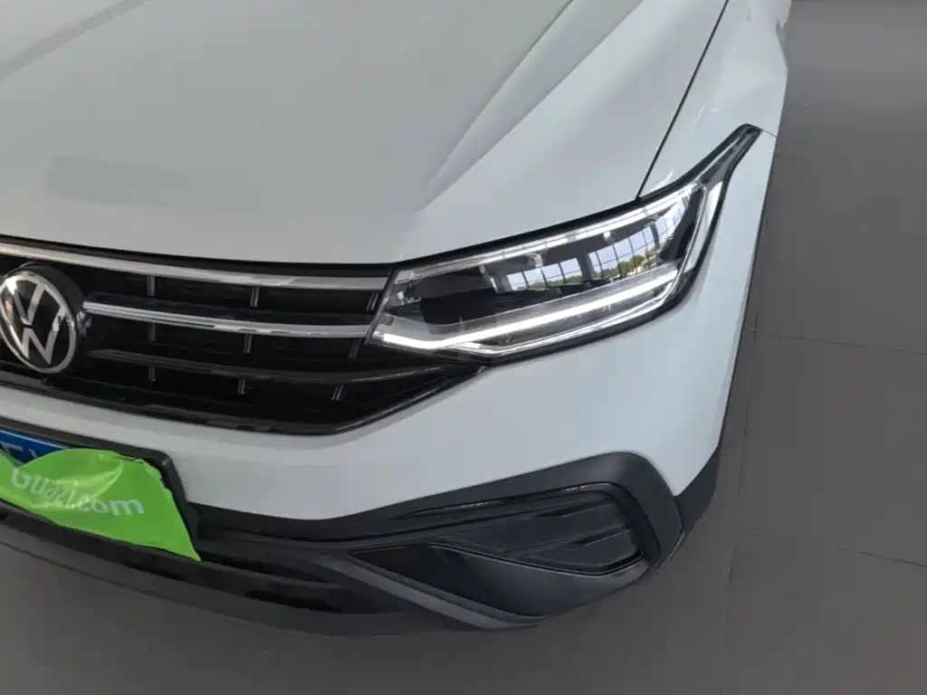 Volkswagen Tiguan L — миниатюра 24