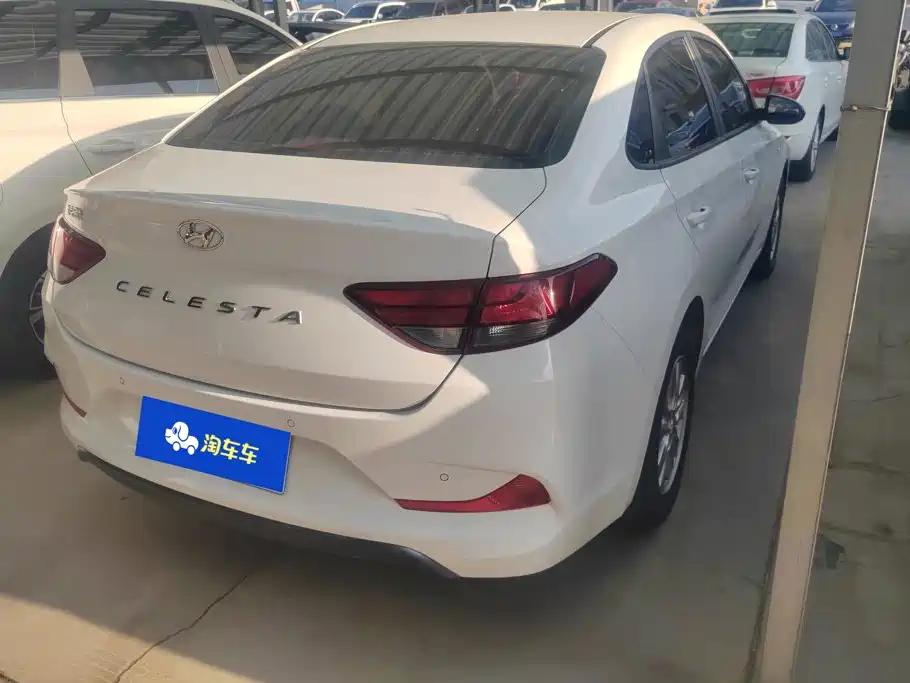 Hyundai Elantra — миниатюра 3