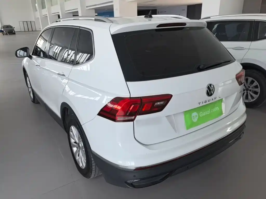 Volkswagen Tiguan L — миниатюра 5