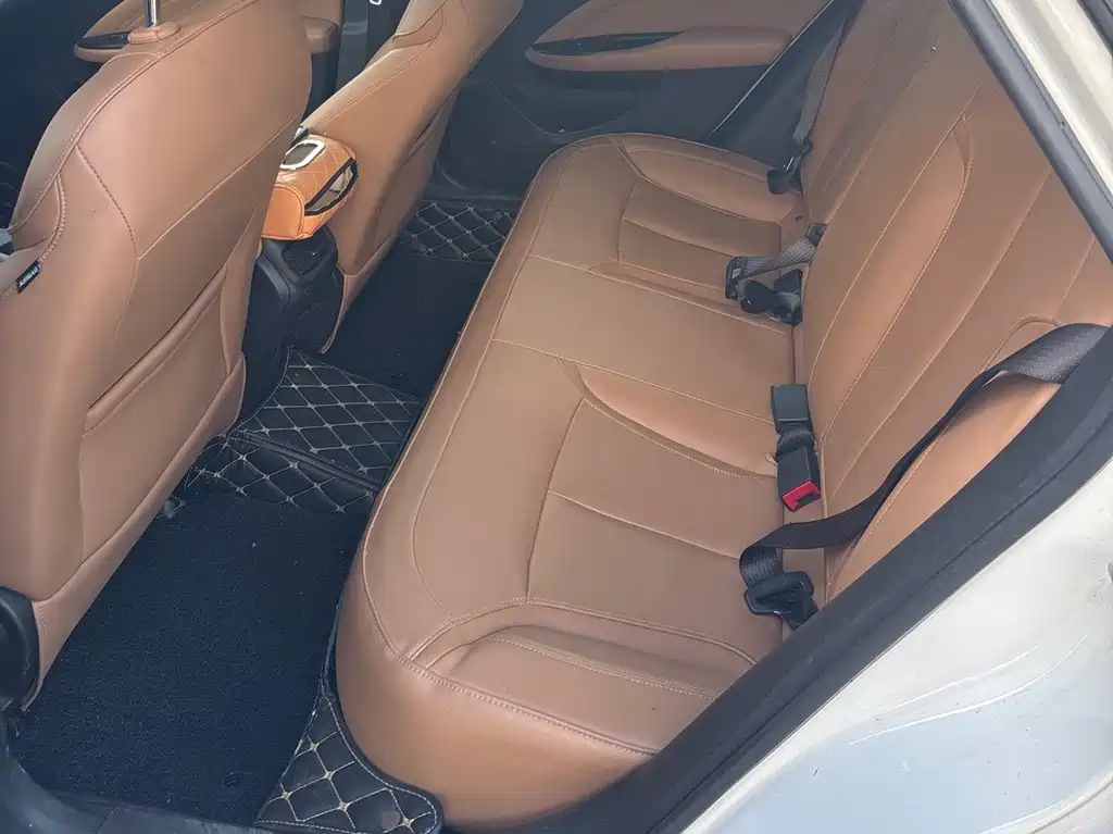 Buick Excelle — миниатюра 11