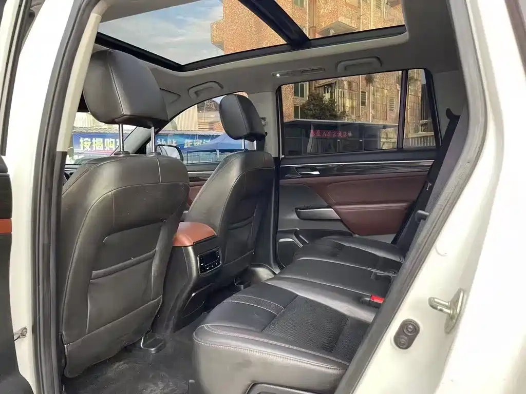 GAC Motor GS8 320T 2WD Luxury Connected Edition （ 7-seat ）, фото 4