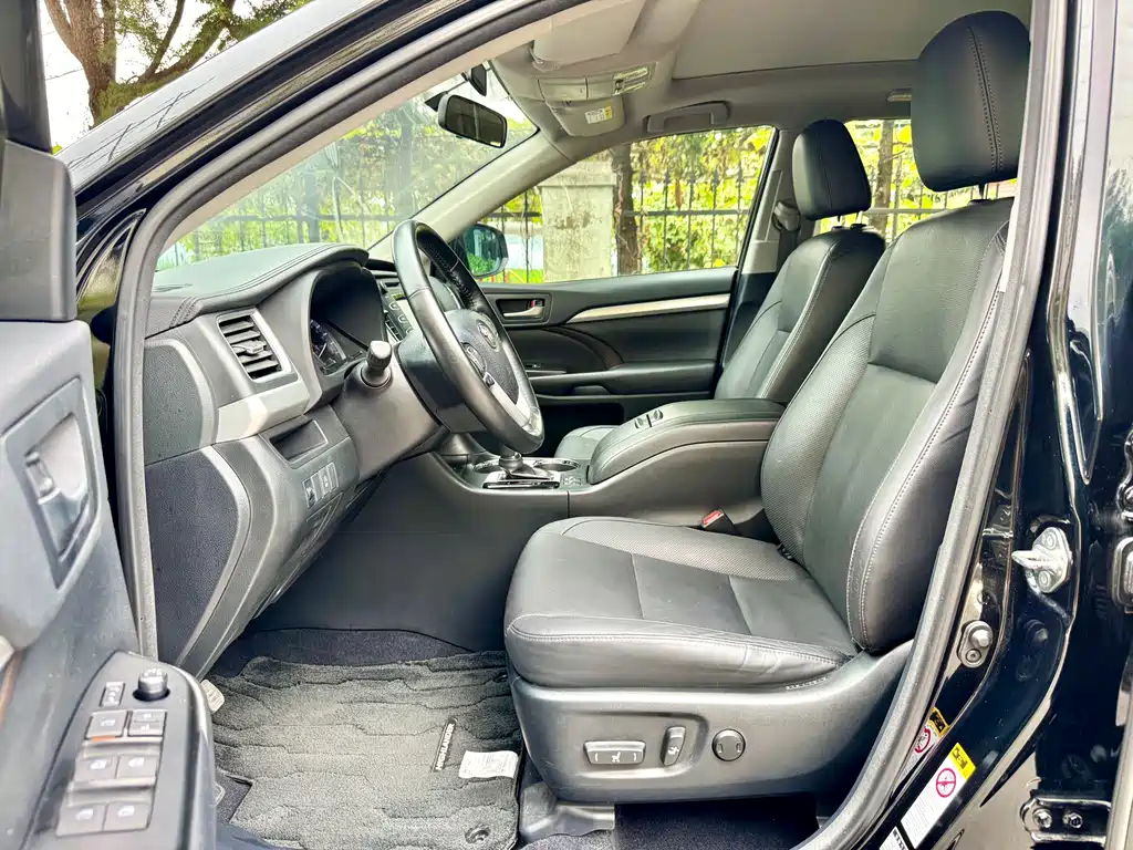 Toyota Highlander — миниатюра 14