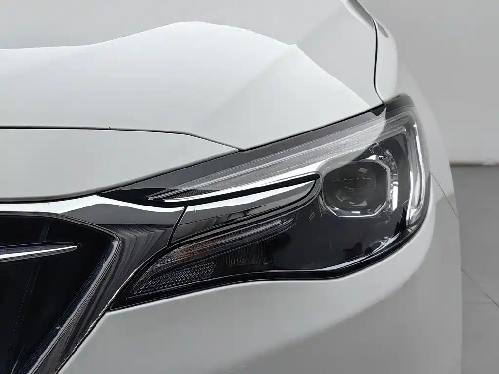 Buick Excelle — миниатюра 7