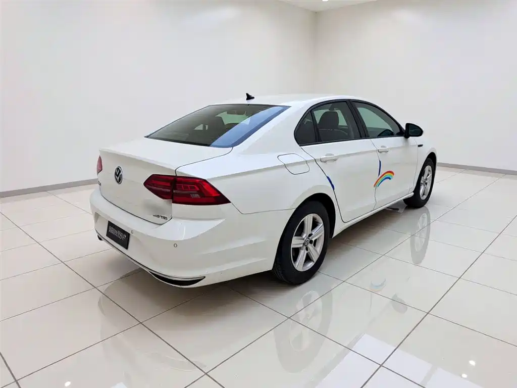 Volkswagen Lamando 2019 230TSI DSG VI