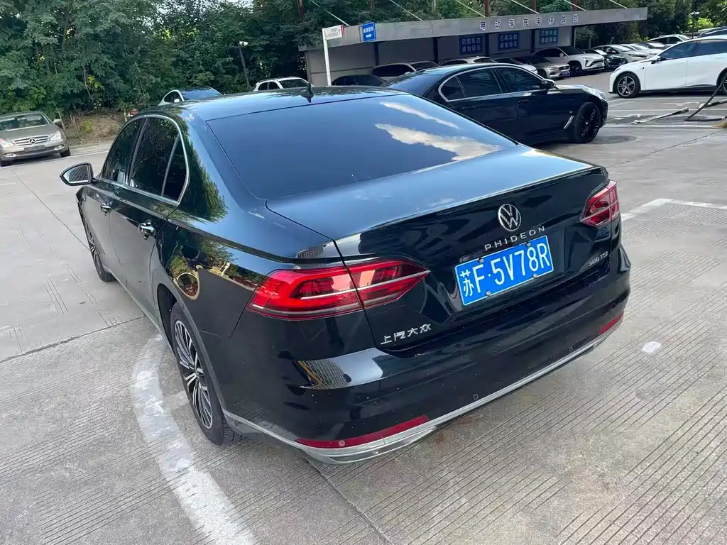 Volkswagen Phideon — миниатюра 8