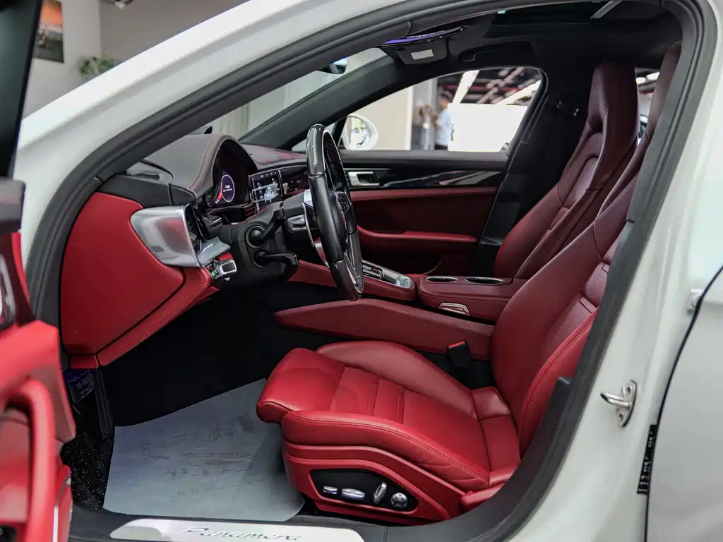 Porsche Panamera — миниатюра 8