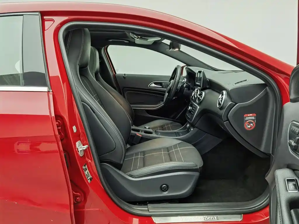 Mercedes-Benz A-Class (Import) — миниатюра 23
