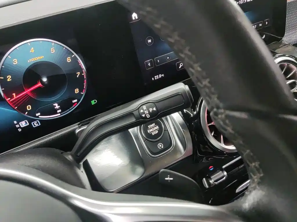 Mercedes-Benz GLB — миниатюра 14