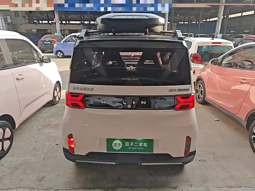 Wuling MINIEV — миниатюра 6