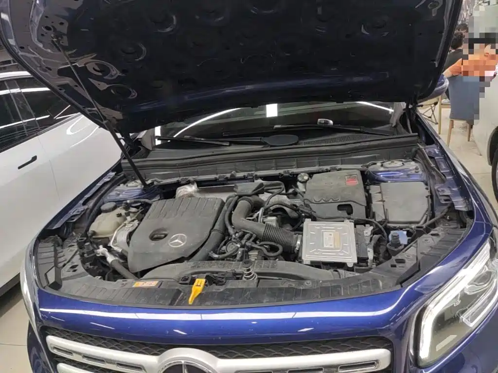 Mercedes-Benz GLB — миниатюра 20
