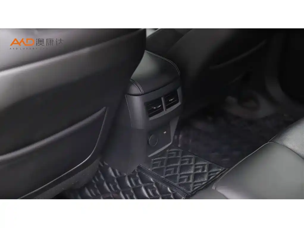 Cadillac CT5 — миниатюра 9