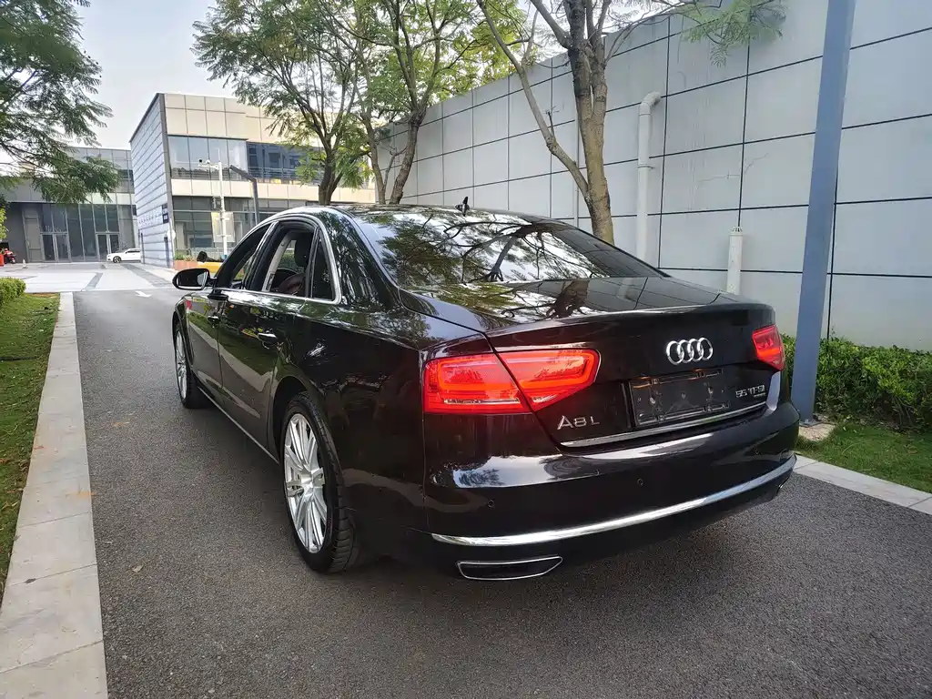 Audi A8 — миниатюра 14