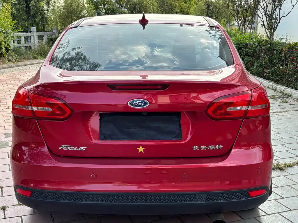 Ford Focus — миниатюра 5
