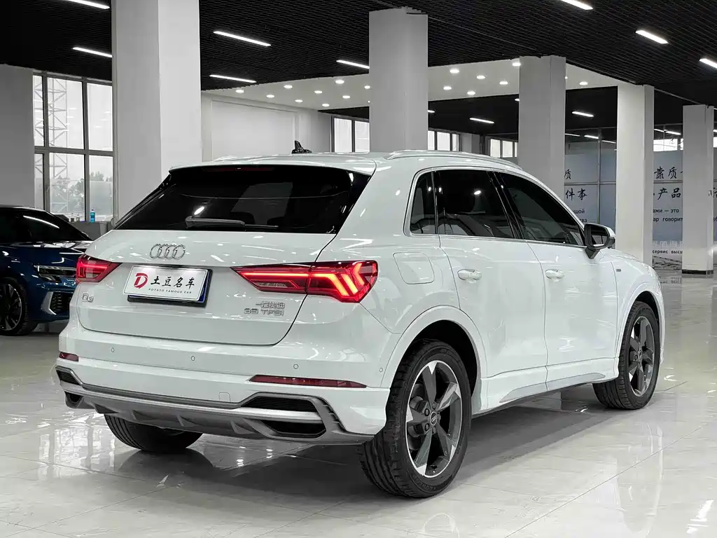 Audi Q3 2022 35 TFSI Fashion