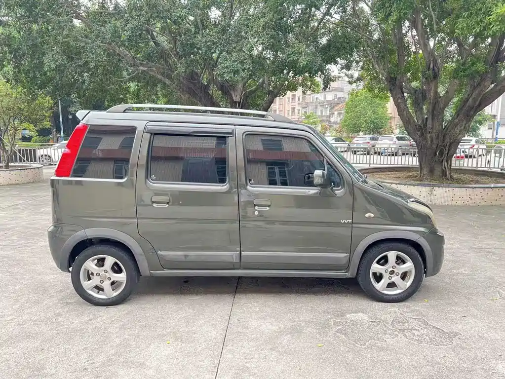 Suzuki Wagon R X5 — миниатюра 4