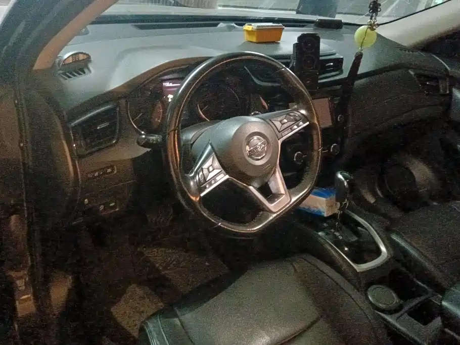 Nissan X-Trail — миниатюра 12