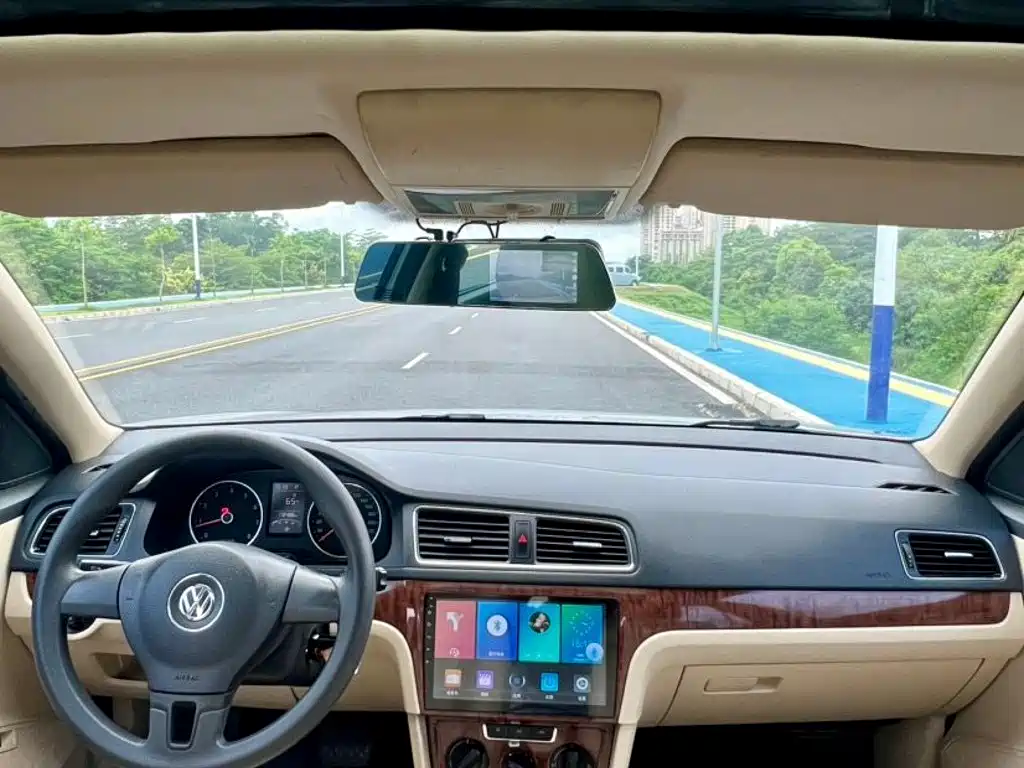Volkswagen Lavida — миниатюра 8