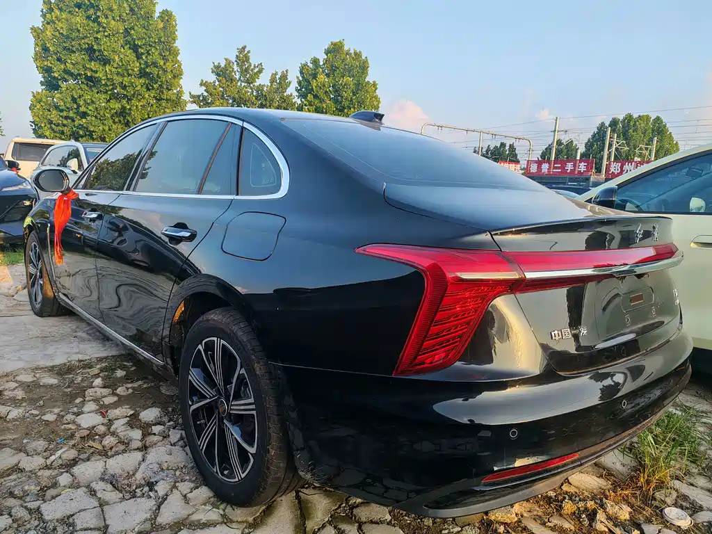 Hongqi Hongqi H5 PHEV — миниатюра 8