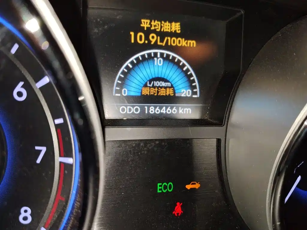 Hyundai Sonata — миниатюра 5