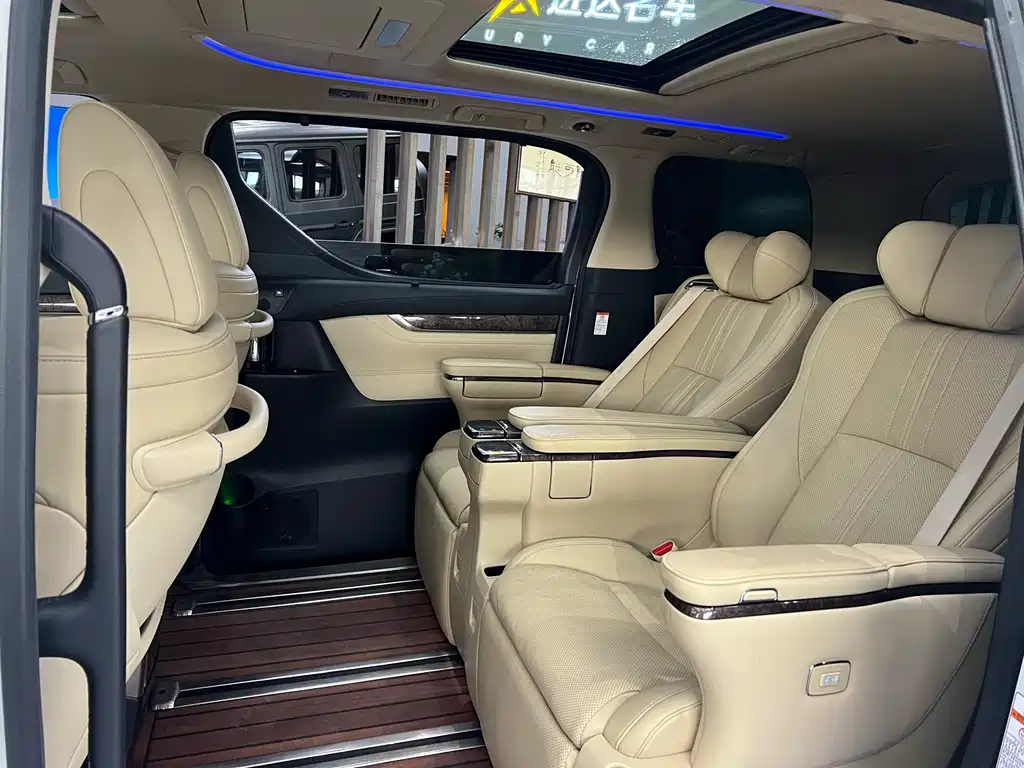 Toyota Vellfire 2020 2.5L HV Luxury