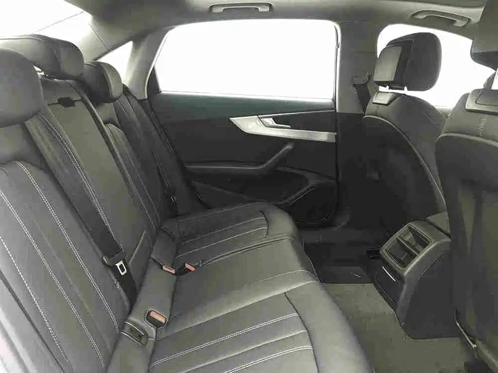 Audi A4L 2024 40 TFSI Fashion