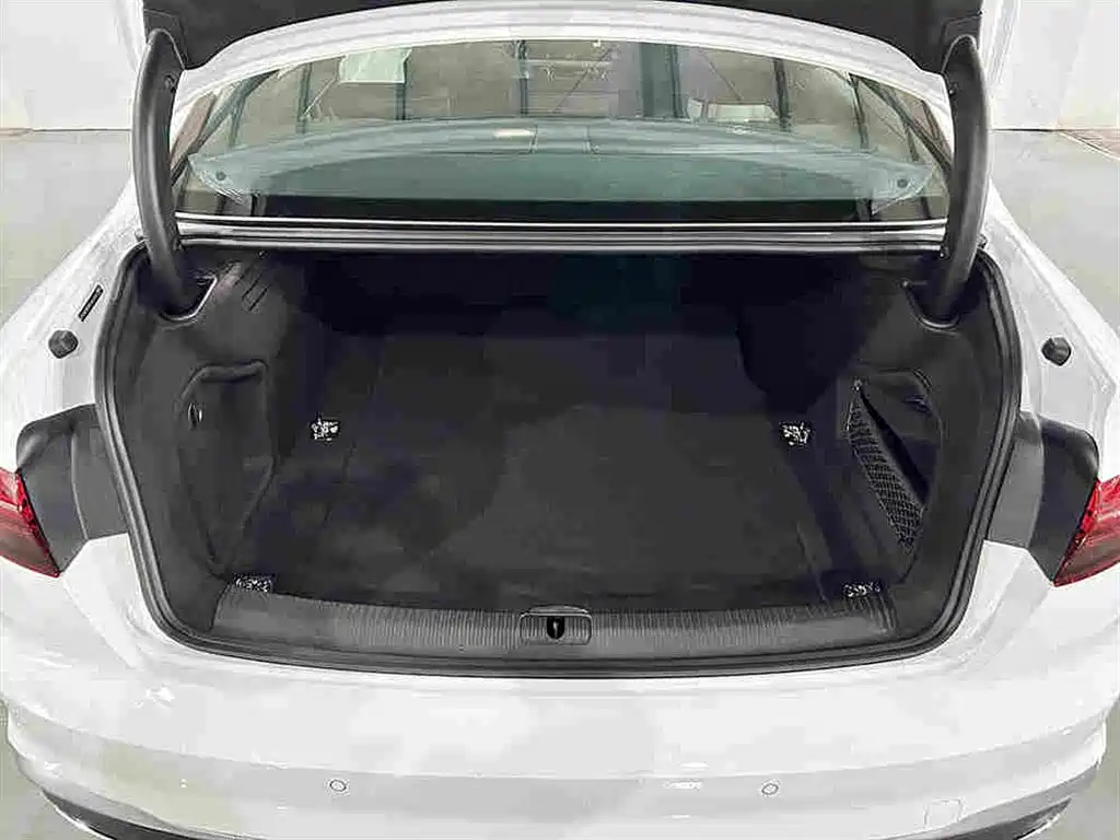 Audi A4L 2024 40 TFSI Fashion