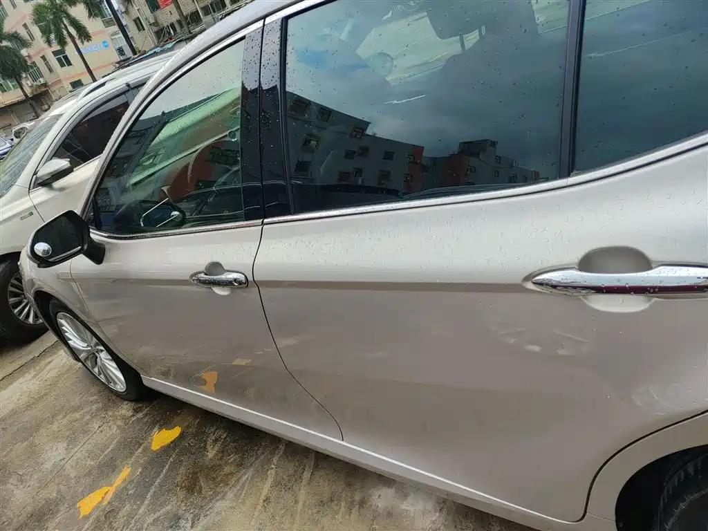 Toyota Camry 2019 2.5G Luxury VI