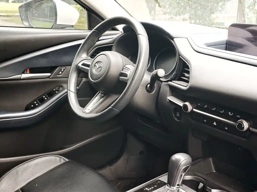 Mazda CX-30 — миниатюра 17