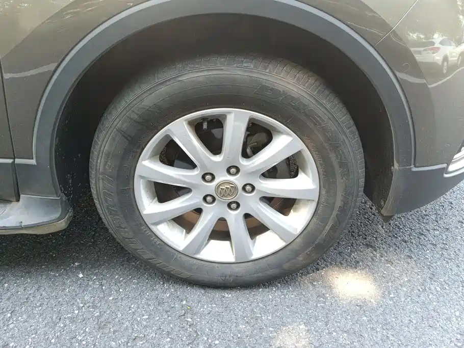 Buick Envision Plus — миниатюра 6