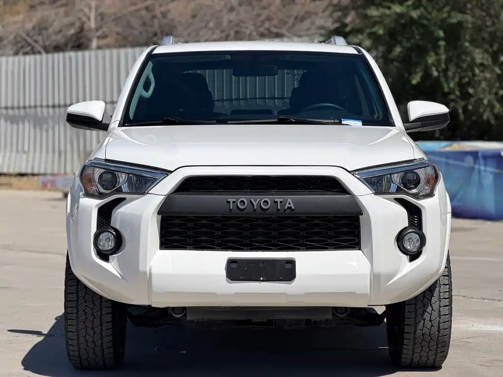 Toyota 4Runner 2016 4.0L AT