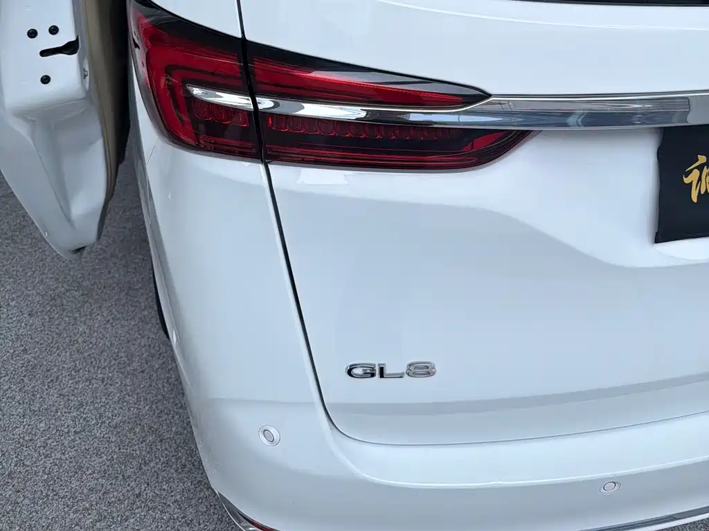 Buick GL8 2023 Luxury