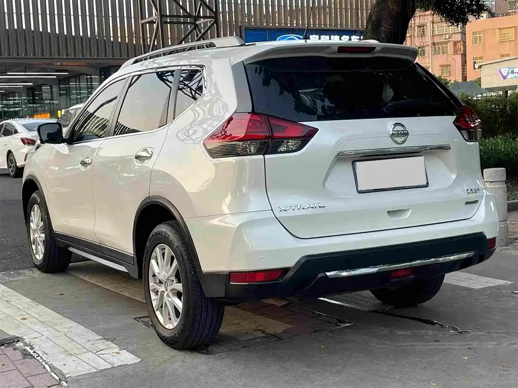 Nissan X-Trail — миниатюра 5