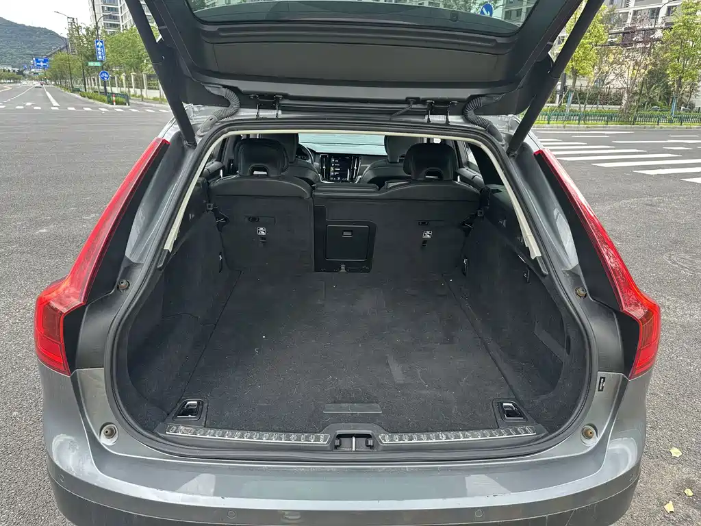 Volvo V90 — миниатюра 21