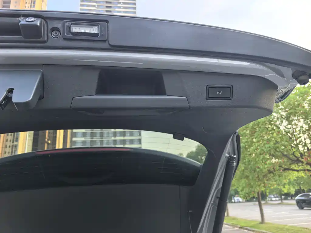 Volkswagen ID.4 Crozz — миниатюра 15