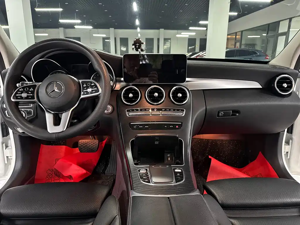 Mercedes-Benz C-Class — миниатюра 9