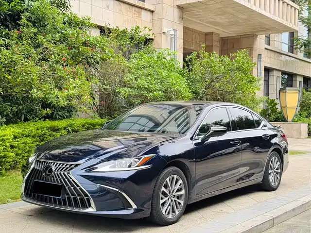 LEXUS ES 2022