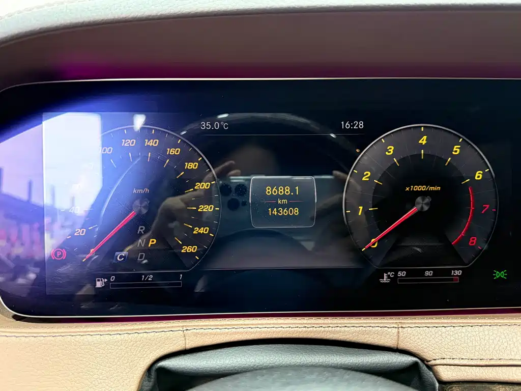 Mercedes-Benz S-Class — миниатюра 16